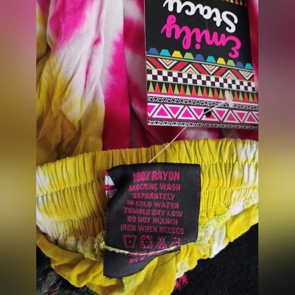 Colorful Tie-Dye Women's Shorts With Pockets & Beaded Drawstring • Size S • New! - Picture 8 of 9